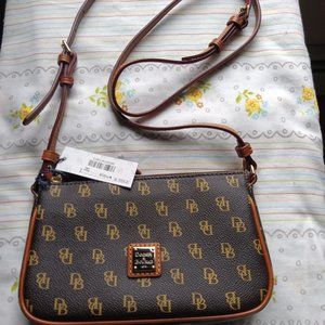NEW. DOONY & BOURKE CROSSBODY BAG WITH TAG.
